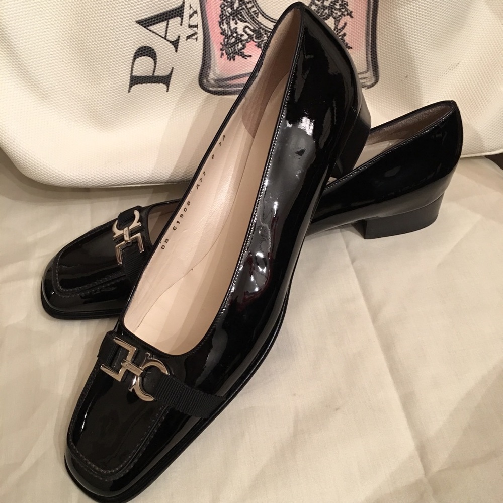 Salvatore Farragamo Black Patent Loafers Size 8 2A